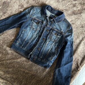 Dark wash denim jacket small